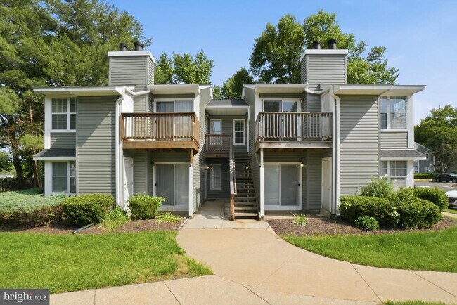 Building Photo - 8633 Beekman Pl