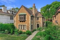 Building Photo - 2835 N Lake Dr