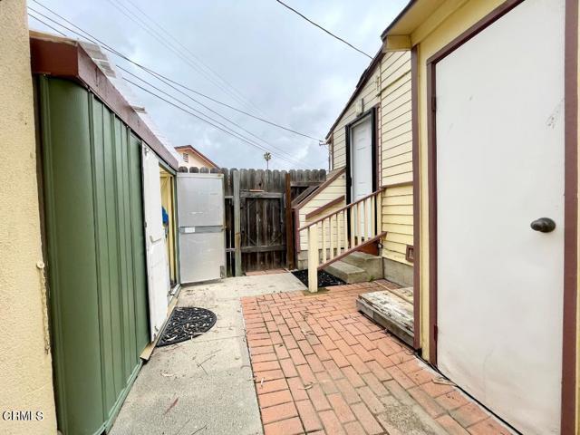 Building Photo - 240 N Surfside Dr