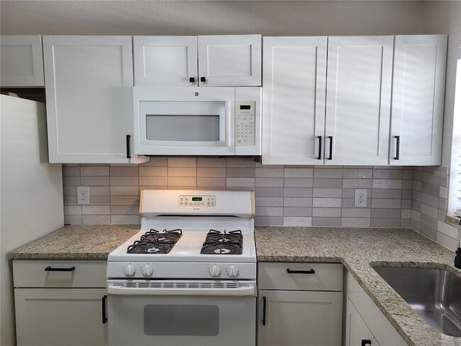 Building Photo - 5521 80th St N