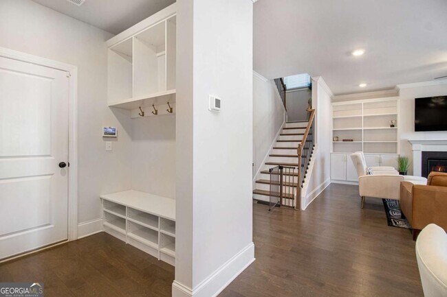 Building Photo - 603 Skye Ct