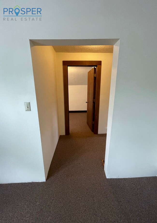 Building Photo - WA810X