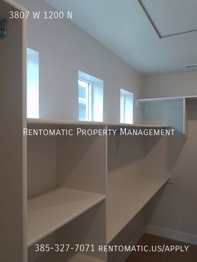 Building Photo - 3807 W 1200 N