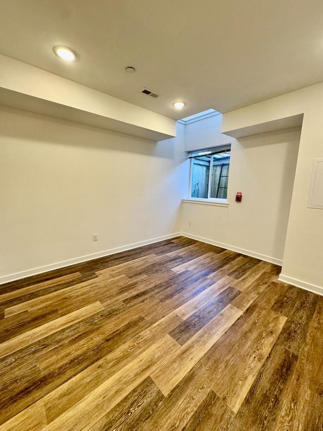 Building Photo - 2722 Master St