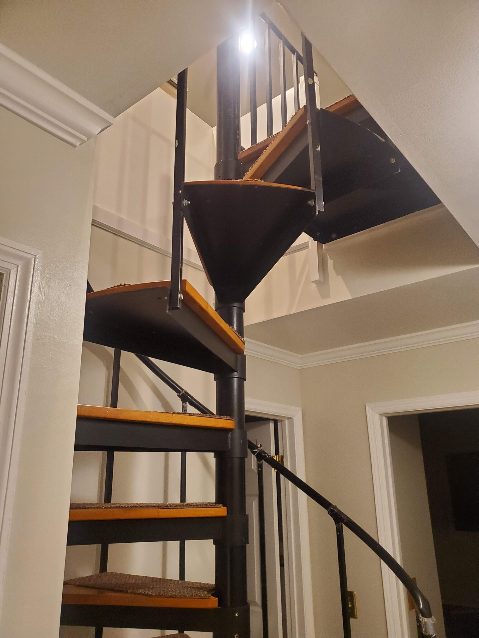 Building Photo - 2 Ginger Dr