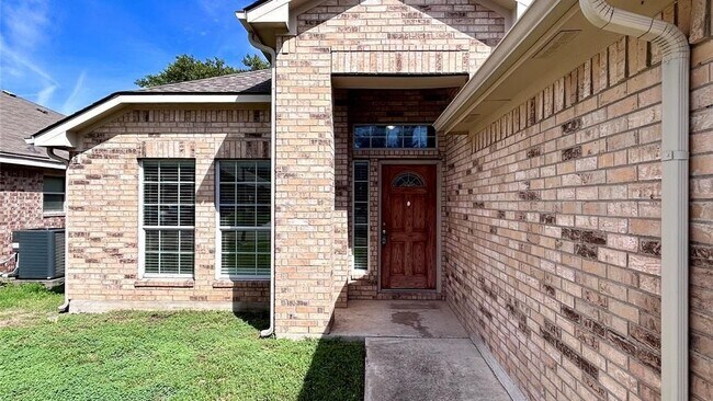 Building Photo - 2037 Rachel Ln
