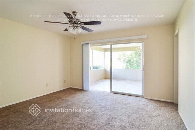 Building Photo - 801 SW Ivanhoe Dr