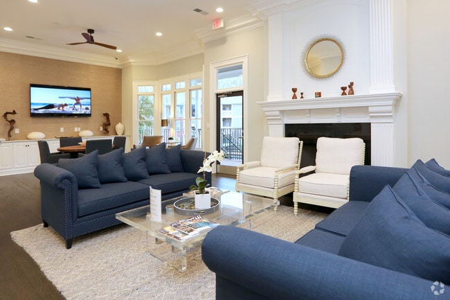 Interior Photo - Retreat at River Park