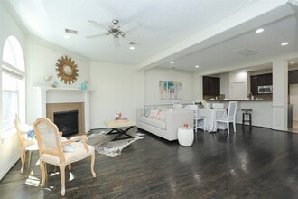 Building Photo - 1311 Bingham St