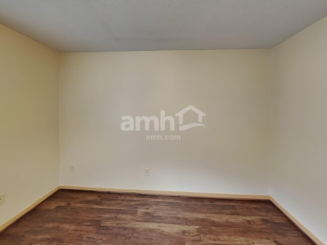 Building Photo - 3985 Boyer Ridge Dr