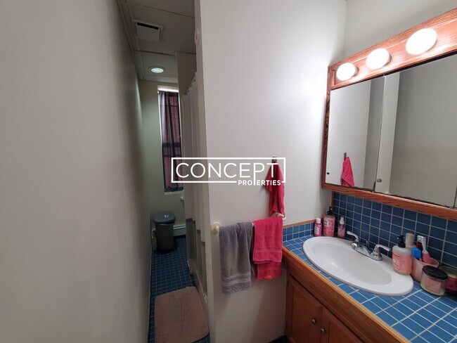 Building Photo - 2028 Massachusetts Ave