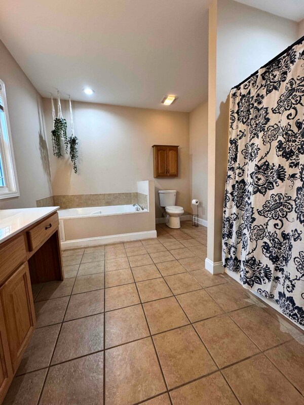 Building Photo - 804 Commonwealth Avenue