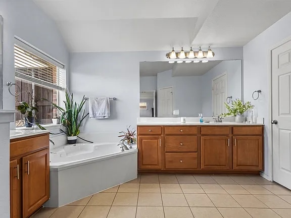 Building Photo - 12334 Blue Ridge Dr