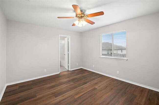 Building Photo - 112 Ames Cove