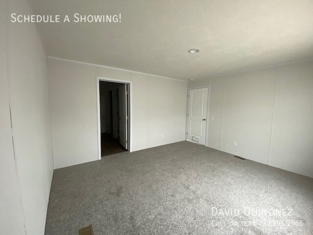 Building Photo - 207 Mercer-