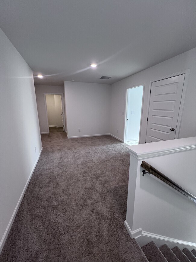 Building Photo - 6092 Knickerbocker Street