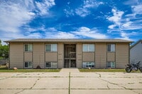 Building Photo - 6652 Provincial Dr