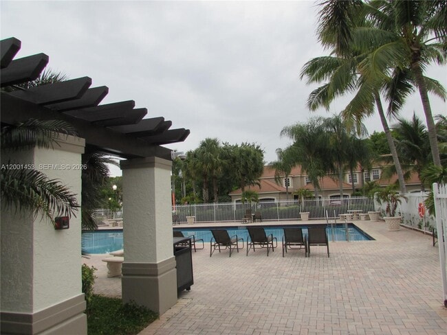 Building Photo - 721 Talavera Rd