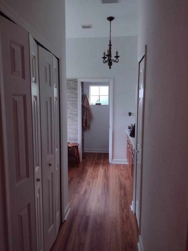 Building Photo - Waterfront Home in Lakes of Mt. Dora