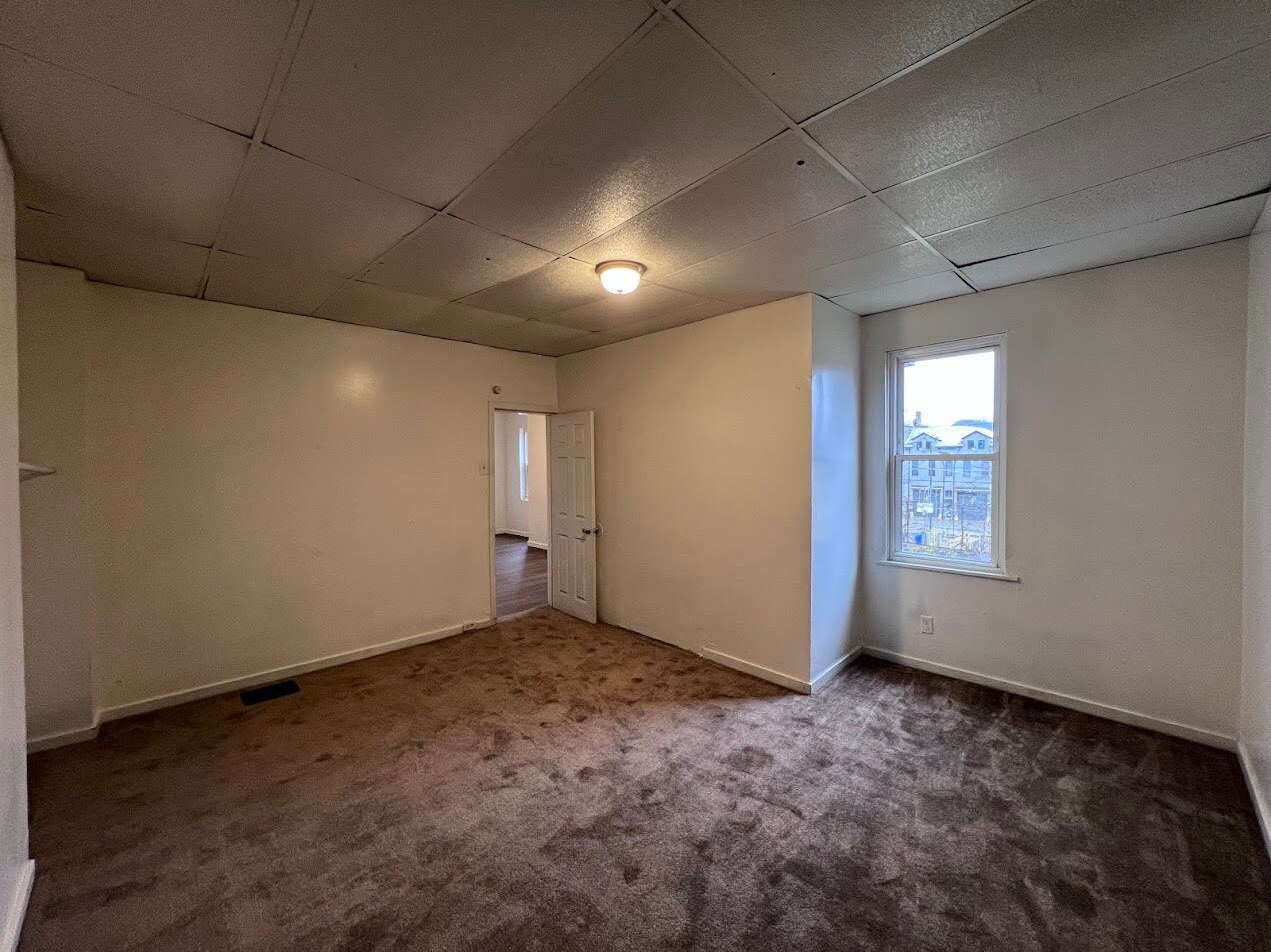 Building Photo - 207 E 10th Ave