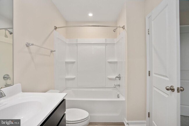 Building Photo - 7263 Congressional Cir