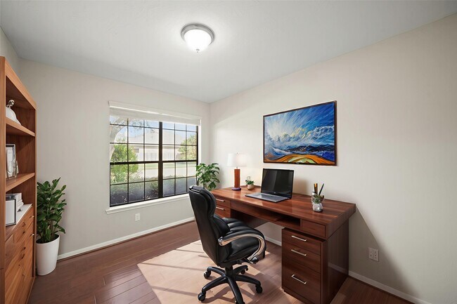 Building Photo - 714 Coggins Point Way