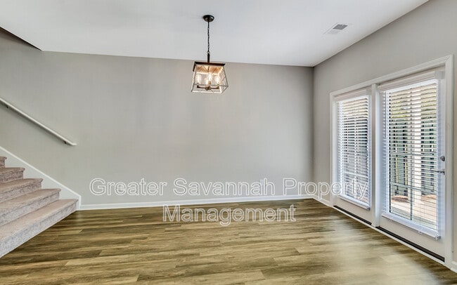 Building Photo - 134 Ainsdale Dr