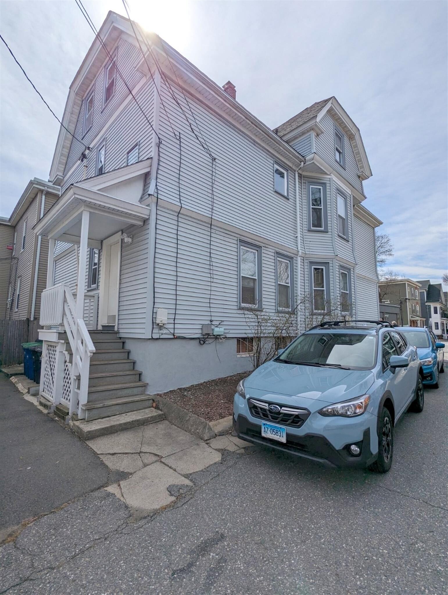 Building Photo - 383 Highland Ave