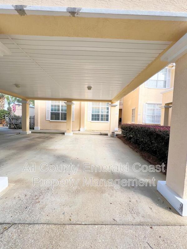 Building Photo - 420 Oak Harbour Ln