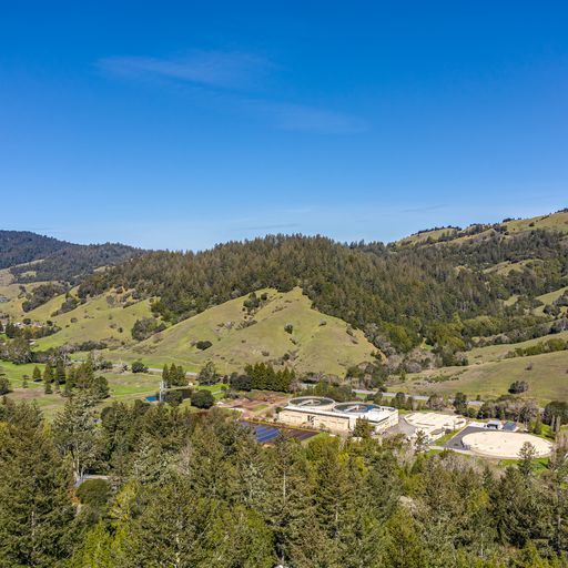 Building Photo - 25 Fir Ave