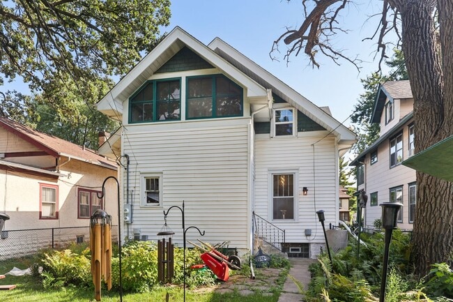 Building Photo - 1253 Ashland Ave
