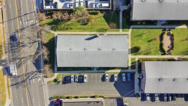 Building Photo - 210 Fulton St