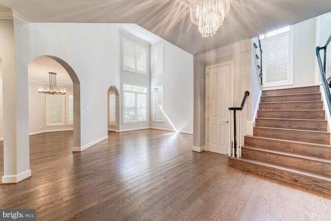 Building Photo - 1472 Carrington Ridge Ln