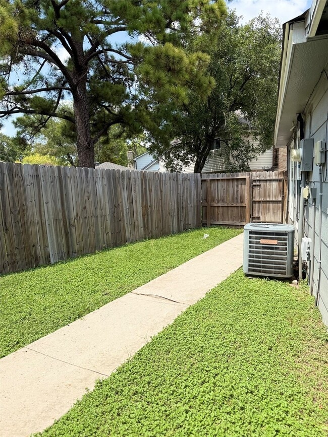 Building Photo - 4731 Bicentennial Ct