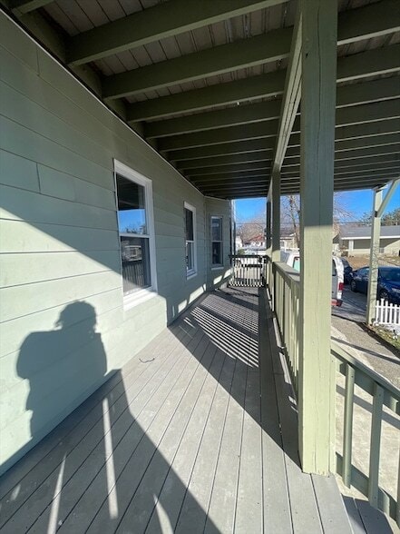 Building Photo - 304 Cumberland Rd