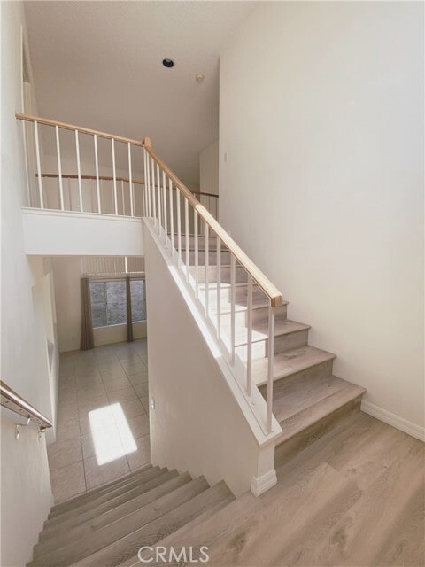 Building Photo - 2117 Los Ranchitos Rd