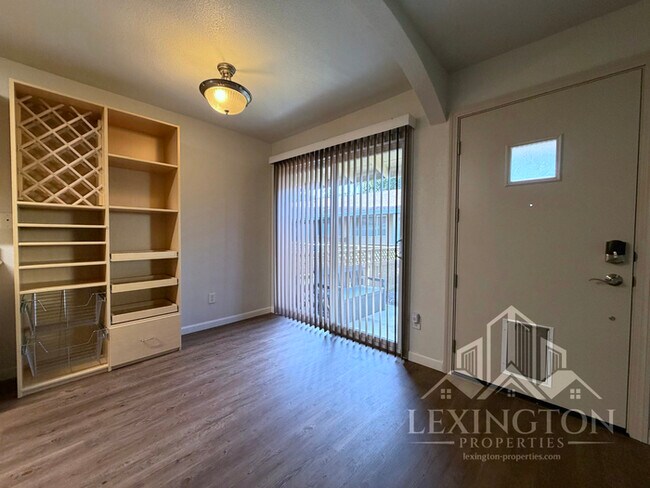 Building Photo - Stunning, 2BD/1BA, Condo home in The Villaggio Community, near Madison Ave. and American River Co...