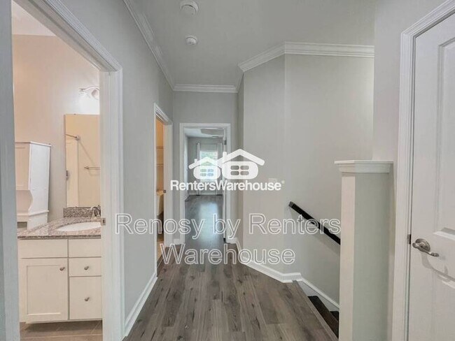 Building Photo - 521 Charles Porteus Ln