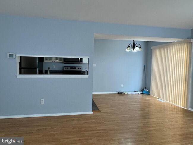 Primary Photo - 96 Ewing Dr