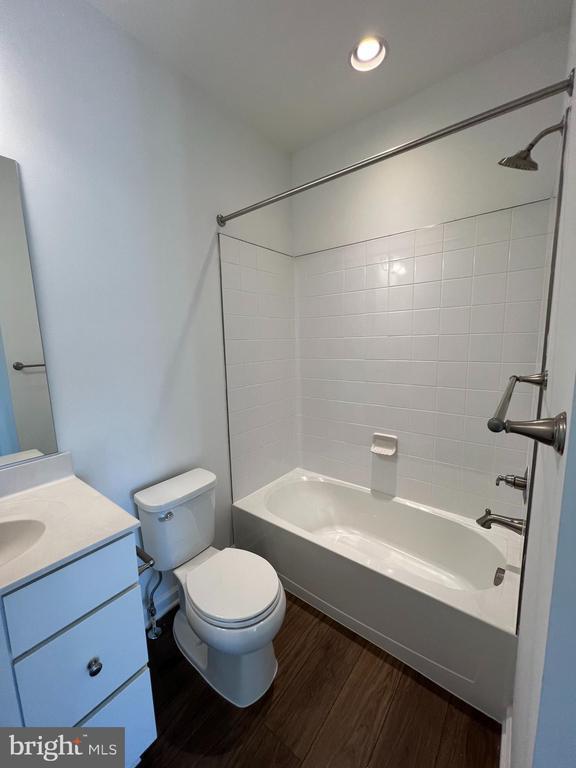 Building Photo - 3141 Eton Pl