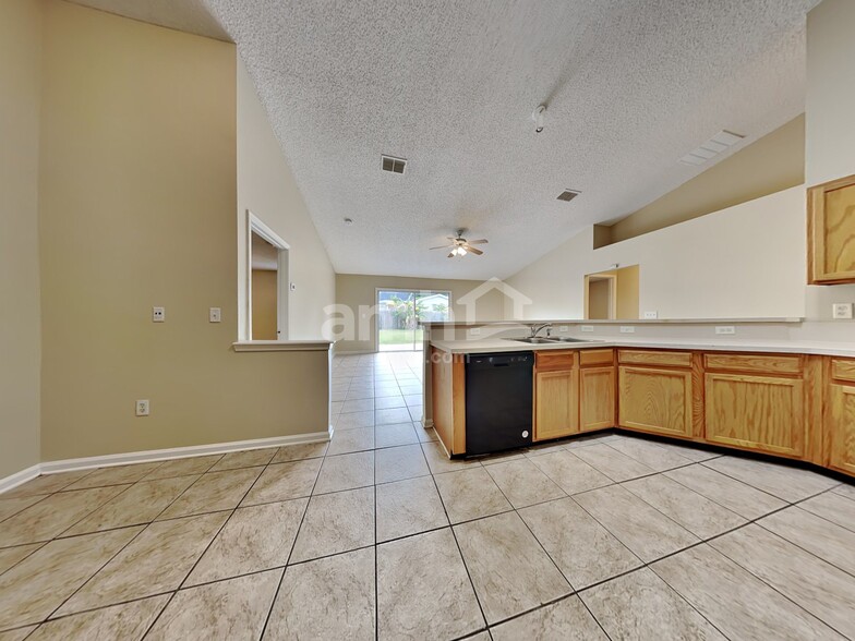 Building Photo - 2720 Cold Creek Blvd