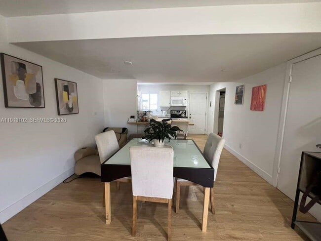 Building Photo - 1480 NE 151st St