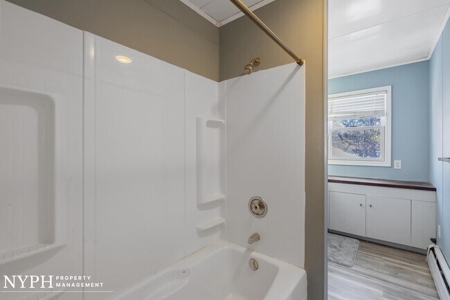 Building Photo - 5113 Cedarvale Rd