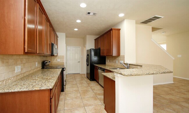 Building Photo - 14 BowerBank Ct