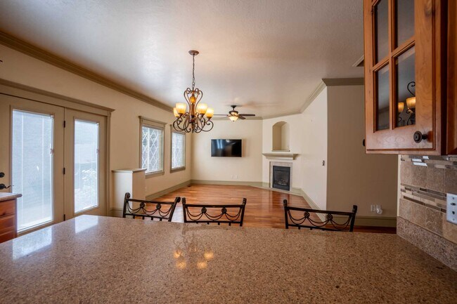 Building Photo - 414 Choke Cherry Ln