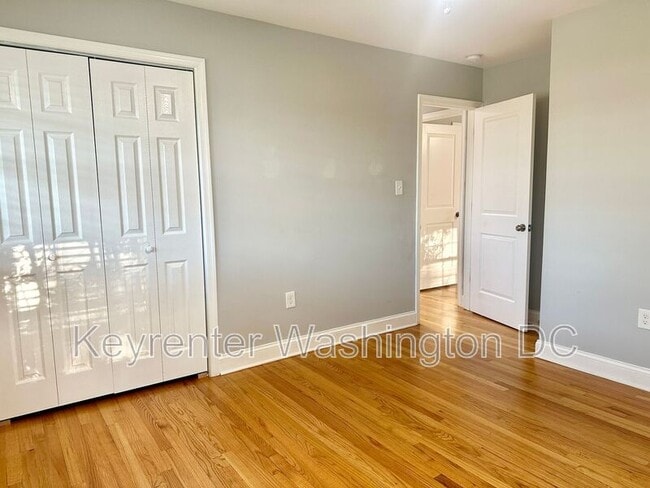 Building Photo - 311 Lourdes Dr