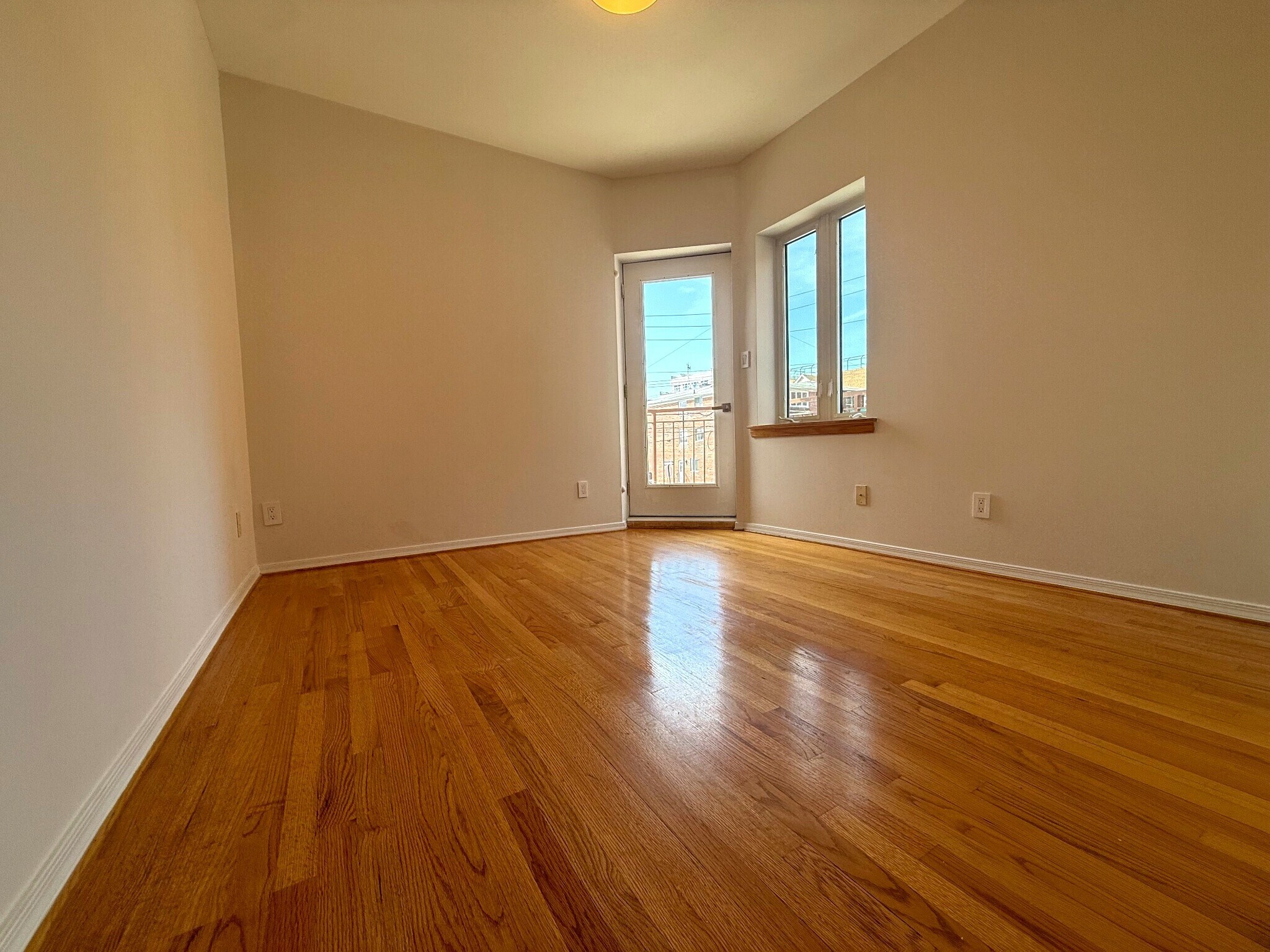 Building Photo - 1901 Voorhies Ave