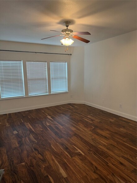 Building Photo - 12404 Coral Dr