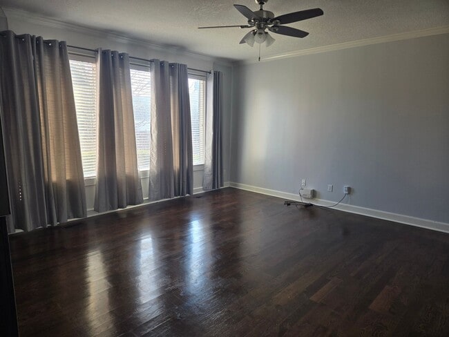 Building Photo - Beautiful Reserve at Heritage Park home!!!