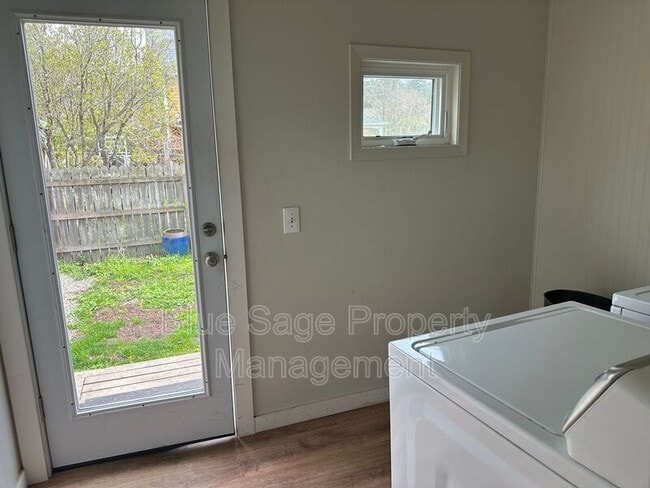 Building Photo - 1226 Tremont St